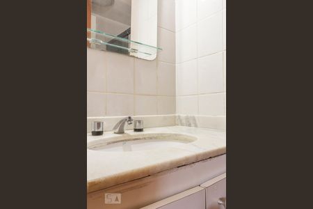 Banheiro 2 de apartamento à venda com 3 quartos, 76m² em Alto da Lapa, São Paulo