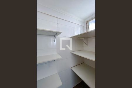 Apartamento à venda com 105m², 4 quartos e 2 vagasQuarto de Serviço