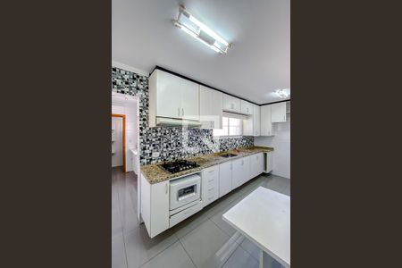 Apartamento à venda com 105m², 4 quartos e 2 vagasCozinha