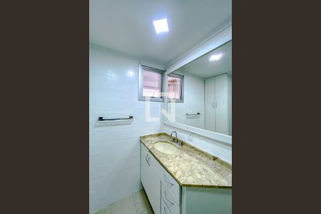 Apartamento à venda com 105m², 4 quartos e 2 vagasBanheiro