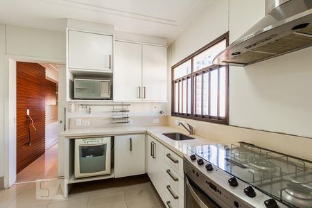 Apartamento à venda com 228m², 3 quartos e 4 vagasCozinha