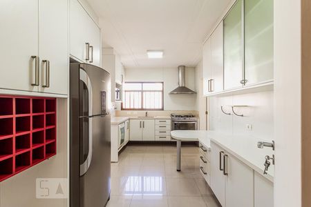 Apartamento à venda com 228m², 3 quartos e 4 vagasCozinha