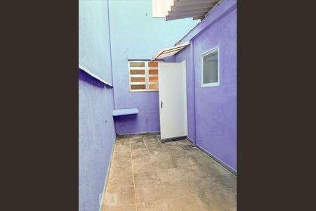 Casa à venda com 80m², 2 quartos e sem vaga Casa à venda com 80m², 2 quartos e sem vagaQuintal