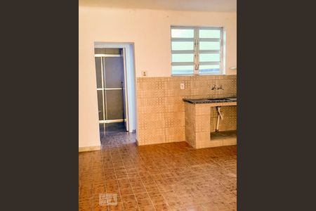 Casa à venda com 80m², 2 quartos e sem vaga Casa à venda com 80m², 2 quartos e sem vagaCozinha