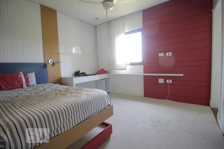 Apartamento à venda com 368m², 3 quartos e 4 vagasSuíte 2