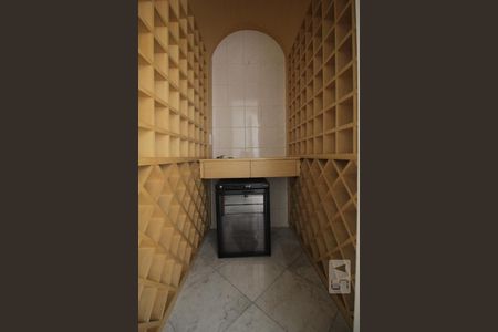 Apartamento à venda com 368m², 3 quartos e 4 vagasAdega