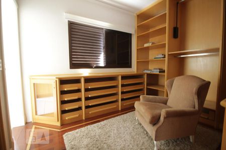 Apartamento à venda com 368m², 3 quartos e 4 vagasCloset
