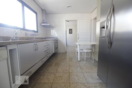 Apartamento à venda com 368m², 3 quartos e 4 vagasCozinha