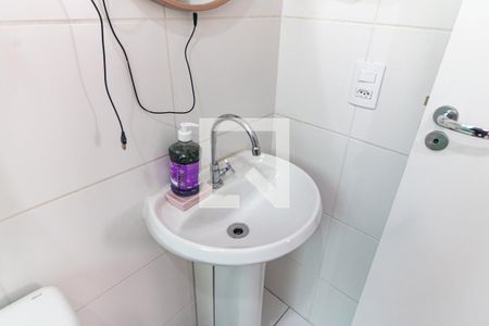 Apartamento para alugar com 41m², 2 quartos e sem vagaBanheiro