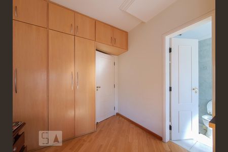 Apartamento à venda com 220m², 4 quartos e 3 vagasSuíte 3