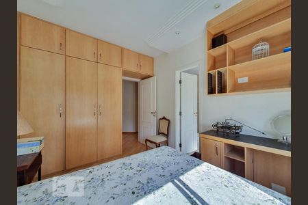 Apartamento à venda com 220m², 4 quartos e 3 vagasSuíte 2