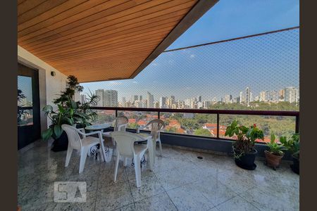 Terraço de apartamento à venda com 4 quartos, 220m² em Aclimação, São Paulo