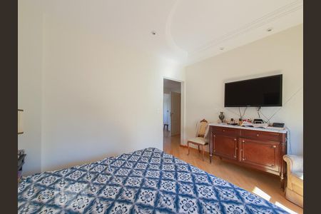 Apartamento à venda com 220m², 4 quartos e 3 vagasSuíte 1