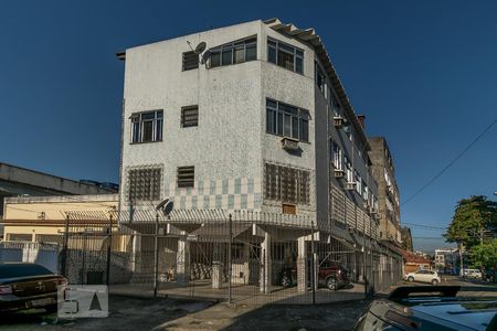 Fachada do Prédio de apartamento para alugar com 2 quartos, 60m² em Olaria, Rio de Janeiro