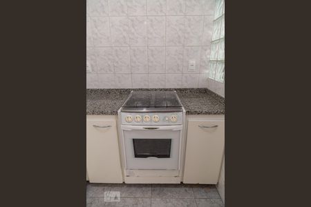 Apartamento à venda com 130m², 3 quartos e 1 vagaFogão