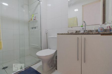Banheiro de apartamento para alugar com 2 quartos, 50m² em Jardim Vila Formosa, São Paulo
