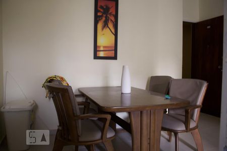 Sala de apartamento para alugar com 2 quartos, 70m² em Barra da Tijuca, Rio de Janeiro