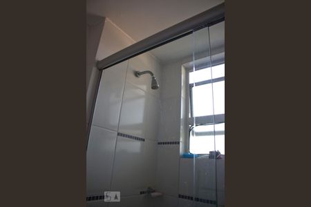 Apartamento para alugar com 70m², 2 quartos e 1 vaga Apartamento para alugar com 70m², 2 quartos e 1 vagaBanheiro da Suíte