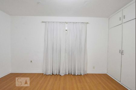 Casa à venda com 330m², 4 quartos e 5 vagasQuarto 02