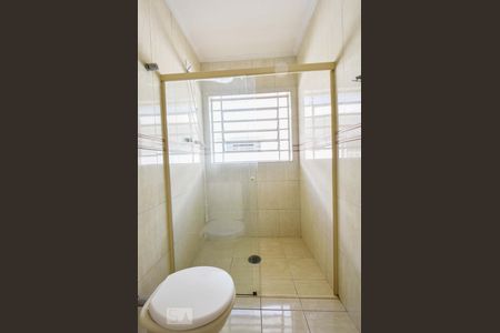 Casa à venda com 330m², 4 quartos e 5 vagasBanheiro 02