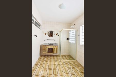 Casa à venda com 330m², 4 quartos e 5 vagasBanheiro Suíte 03