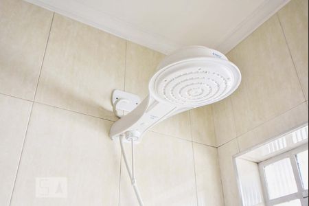 Casa à venda com 330m², 4 quartos e 5 vagasBanheiro 02