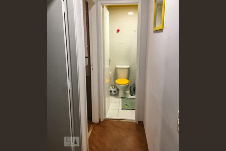 Corredor de apartamento para alugar com 2 quartos, 50m² em Jardim Sarah, São Paulo