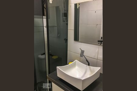Banheiro de apartamento para alugar com 2 quartos, 50m² em Jardim Sarah, São Paulo