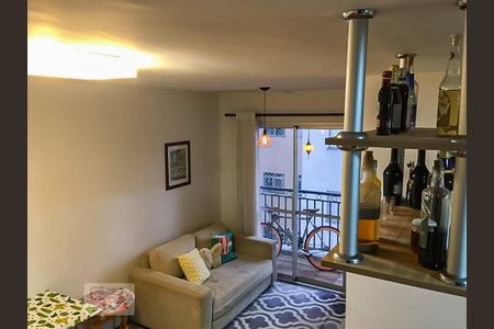 Sala de apartamento para alugar com 2 quartos, 50m² em Jardim Sarah, São Paulo