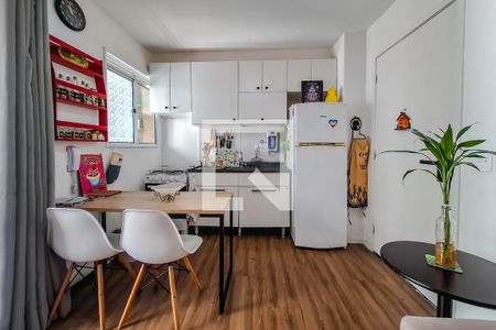 Cozinha de kitnet/studio para alugar com 1 quarto, 28m² em Sé, São Paulo