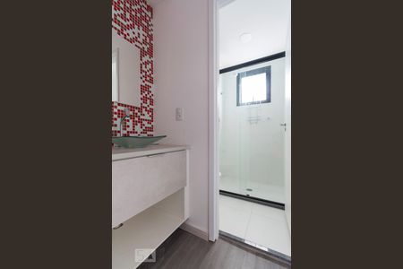 Banheiro Social de kitnet/studio para alugar com 1 quarto, 32m² em Mirandópolis, São Paulo