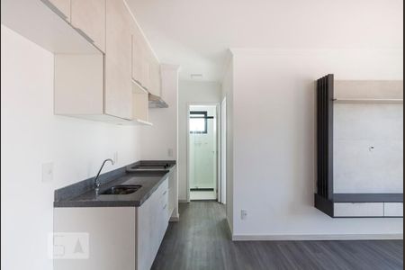 Sala de kitnet/studio para alugar com 1 quarto, 32m² em Mirandópolis, São Paulo