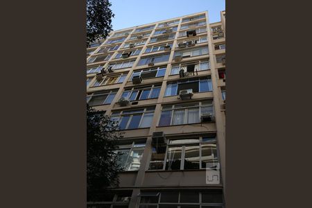 Apartamento à venda com 46m², 1 quarto e sem vagaFachada
