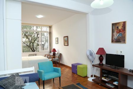 Sala de apartamento para alugar com 1 quarto, 46m² em Copacabana, Rio de Janeiro
