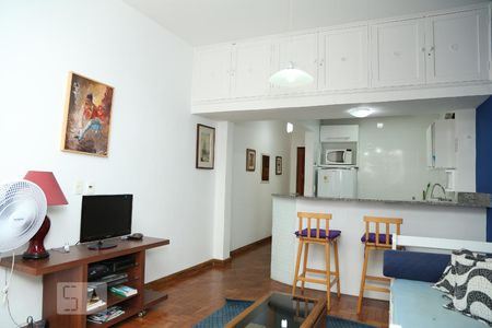 Sala de apartamento para alugar com 1 quarto, 46m² em Copacabana, Rio de Janeiro
