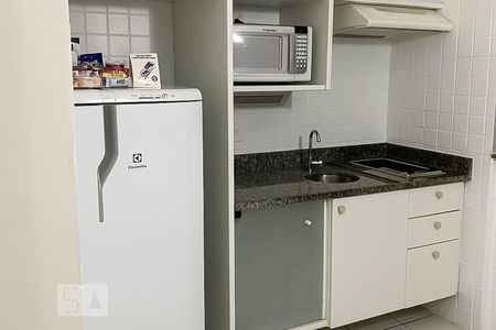 Cozinha de kitnet/studio para alugar com 1 quarto, 40m² em Pompeia, São Paulo