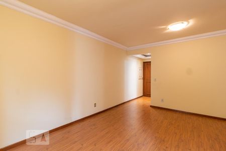Sala de apartamento para alugar com 3 quartos, 100m² em Boa Vista, Porto Alegre