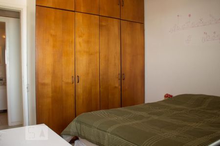 Apartamento para alugar com 70m², 2 quartos e 1 vagaQuarto