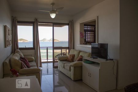 Sala de apartamento para alugar com 2 quartos, 70m² em Barra da Tijuca, Rio de Janeiro