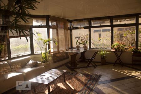 Apartamento para alugar com 70m², 2 quartos e 1 vagaÁrea Comum - Salão de Festas