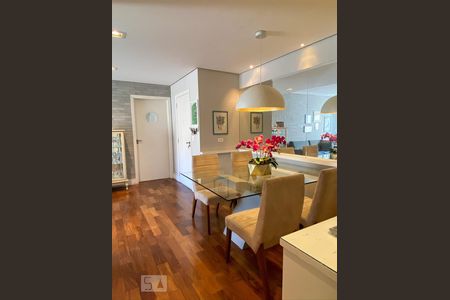 Apartamento para alugar com 109m², 2 quartos e 1 vaga Apartamento para alugar com 109m², 2 quartos e 1 vagaSala