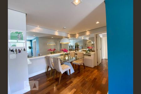 Apartamento para alugar com 109m², 2 quartos e 1 vaga Apartamento para alugar com 109m², 2 quartos e 1 vagaSala