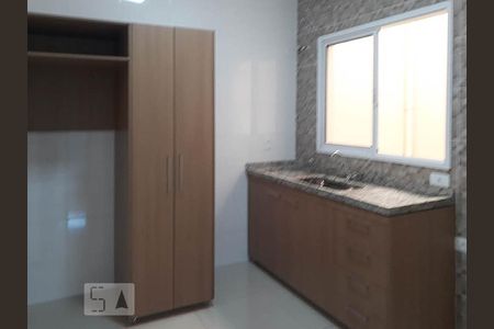 Casa de condomínio à venda com 62m², 2 quartos e 2 vagasCozinha