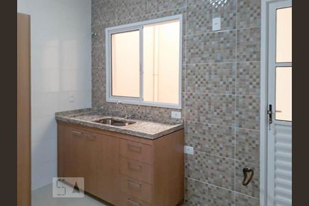 Casa de condomínio à venda com 62m², 2 quartos e 2 vagasCozinha