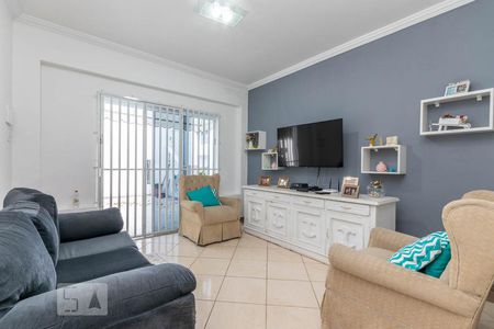 Casa à venda com 180m², 3 quartos e 4 vagas Casa à venda com 180m², 3 quartos e 4 vagasSala