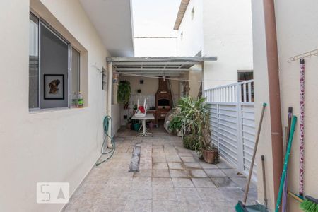 Casa à venda com 180m², 3 quartos e 4 vagas