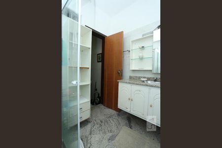 Apartamento para alugar com 175m², 4 quartos e sem vagaBanheiro 2