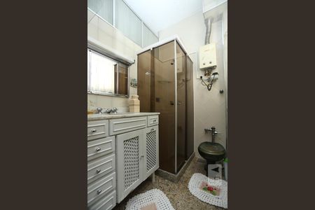 Apartamento para alugar com 175m², 4 quartos e sem vagaBanheiro da Suíte