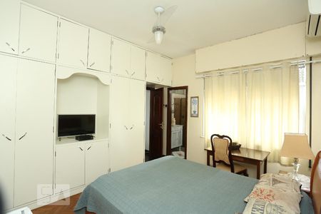 Apartamento para alugar com 175m², 4 quartos e sem vagaQuarto Suíte