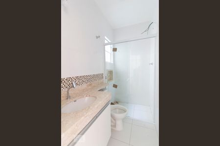 Banheiro de apartamento para alugar com 2 quartos, 48m² em Vila Isolina Mazzei, São Paulo